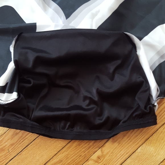 Side neck tie cocktail dress - Picture 3 of 3